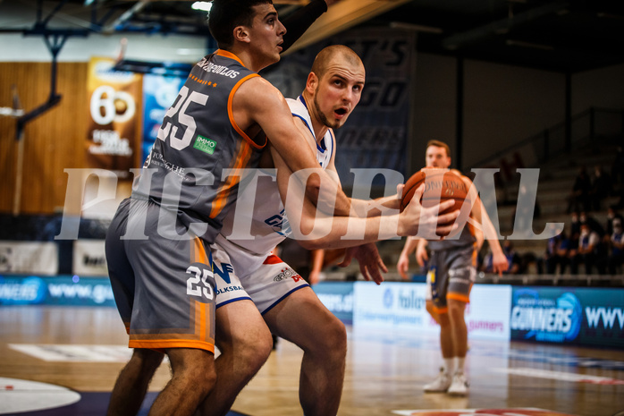 Basketball, bet-at-home Basketball Superliga 2021/22, Grunddurchgang Runde 16, Oberwart Gunners, Klosterneuburg Dukes, Renato Poljak (16)