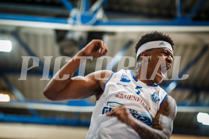 Basketball, bet-at-home Basketball Superliga 2021/22, Grunddurchgang Runde 16, Oberwart Gunners, Klosterneuburg Dukes, Rob Howard (5)