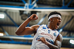 Basketball, bet-at-home Basketball Superliga 2021/22, Grunddurchgang Runde 16, Oberwart Gunners, Klosterneuburg Dukes, Rob Howard (5)