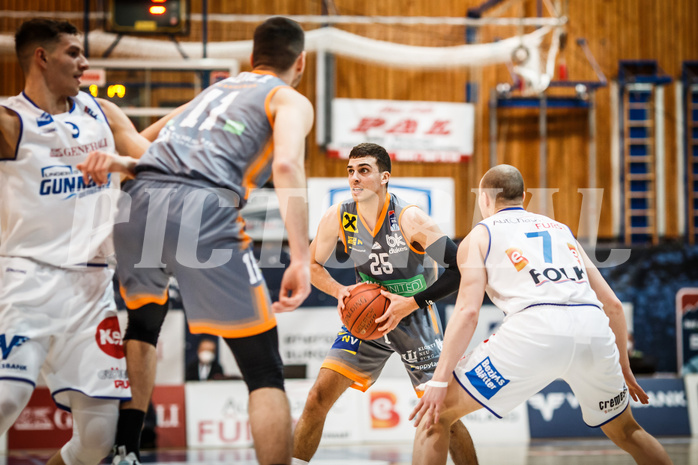 Basketball, bet-at-home Basketball Superliga 2021/22, Grunddurchgang Runde 16, Oberwart Gunners, Klosterneuburg Dukes, Kostas Oikonomopoulos (25)