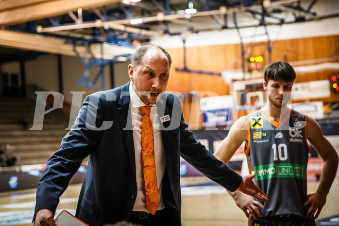Basketball, bet-at-home Basketball Superliga 2021/22, Grunddurchgang Runde 16, Oberwart Gunners, Klosterneuburg Dukes, Christopher O´Shea (Head Coach)