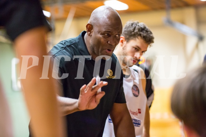 Basketball, 2.Bundesliga, Grunddurchgang 11.Runde, Mattersburg Rocks, KOS Celovec, James WILLIAMS (Headcoach)
