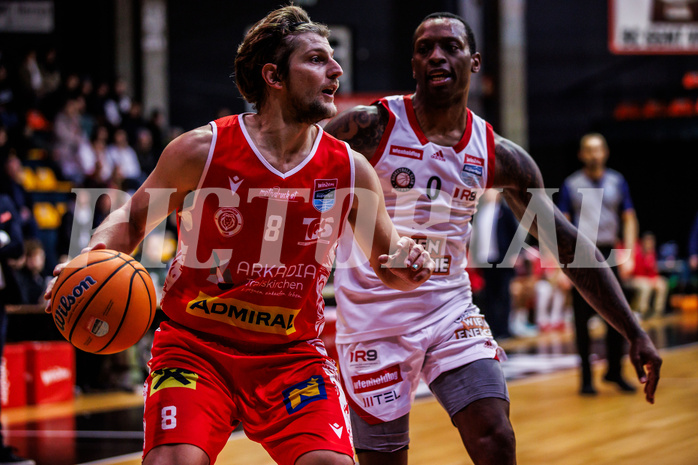 Basketball, Win2Day Superliga 2024/25, Grunddurchgang 13.Runde, BC Vienna, Traiskirchen Lions, Moritz Lanegger-Rest (8), Frank Gaines (0)