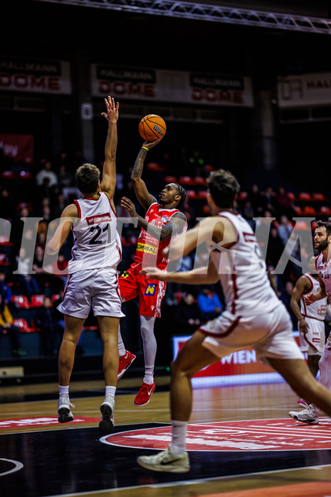 Basketball, Win2Day Superliga 2024/25, Grunddurchgang 13.Runde, BC Vienna, Traiskirchen Lions, Cedric Russell (0)