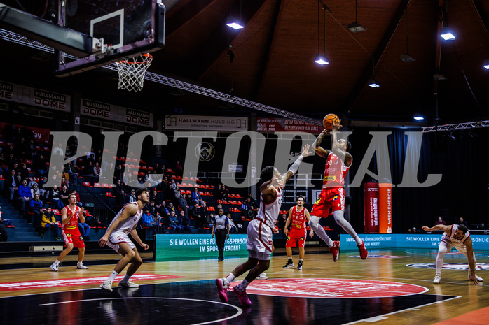 Basketball, Win2Day Superliga 2024/25, Grunddurchgang 13.Runde, BC Vienna, Traiskirchen Lions, Zac Owens (2), Cedric Russell (0)