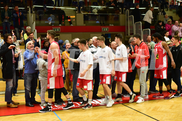 Basketball Superliga 2019/20, Grunddurchgang 8.Runde Flyers Wels vs. Kapfenberg,Erwin Zulic (11)Elvir Jakupovic (16)Cameron DeLaney (9)


