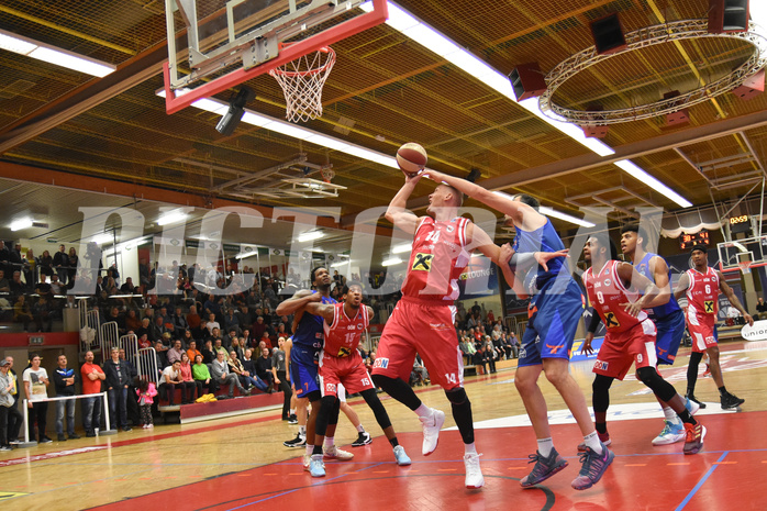 Basketball Superliga 2019/20, Grunddurchgang 8.Runde Flyers Wels vs. Kapfenberg, Jarvis Ray (15)Tilo Klette (14)Milan Stegnjaic (11)


