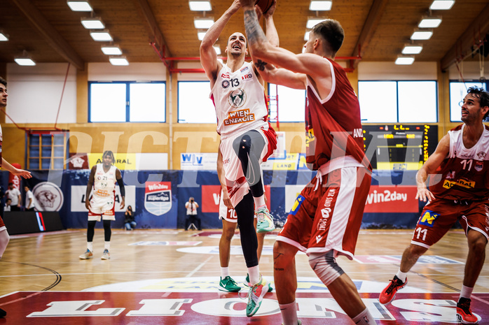 Basketball, win2day Basketball Superliga 2022/23, Grunddurchgang 1.Runde, Traiskirchen Lions, BC GGMT Vienna, Stefan Savic (13)