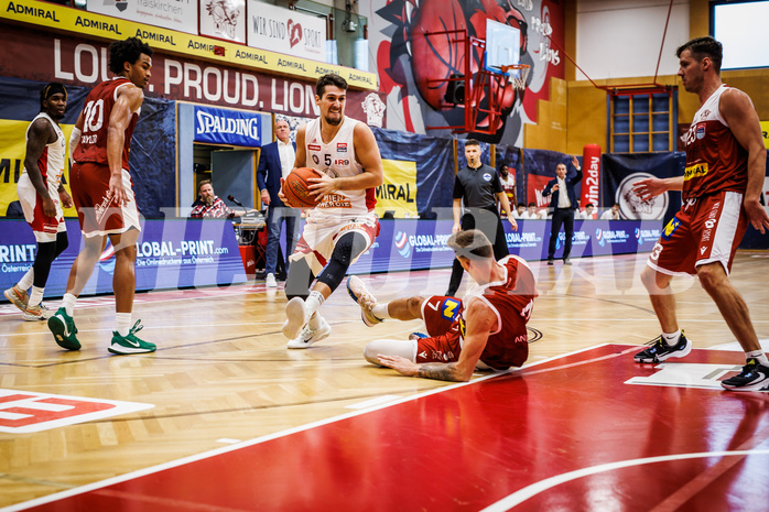 Basketball, win2day Basketball Superliga 2022/23, Grunddurchgang 1.Runde, Traiskirchen Lions, BC GGMT Vienna, Bogic Vujosevic (5)