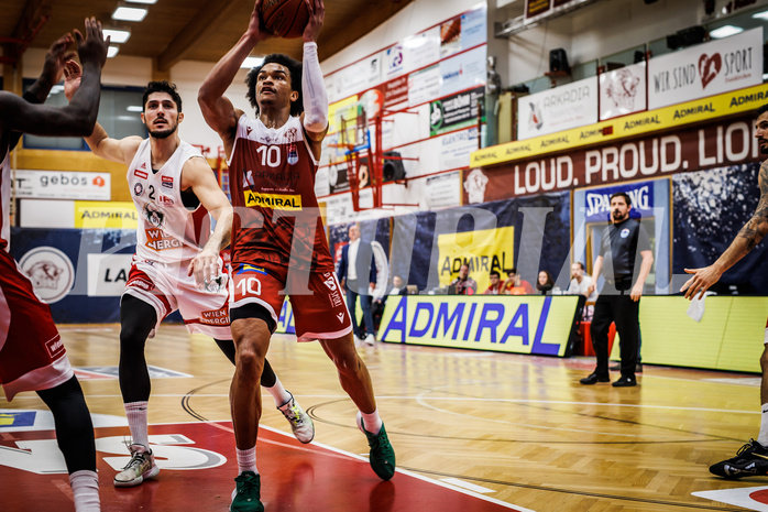 Basketball, win2day Basketball Superliga 2022/23, Grunddurchgang 1.Runde, Traiskirchen Lions, BC GGMT Vienna, Evan Taylor (10)