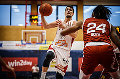 Basketball, win2day Basketball Superliga 2022/23, Grunddurchgang 1.Runde, Traiskirchen Lions, BC GGMT Vienna, Bogic Vujosevic (5)