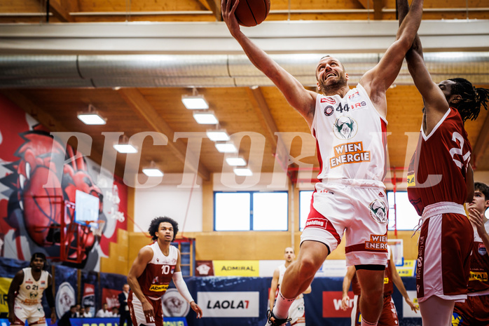 Basketball, win2day Basketball Superliga 2022/23, Grunddurchgang 1.Runde, Traiskirchen Lions, BC GGMT Vienna, Enis Murati (44)
