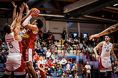 Basketball, win2day Basketball Superliga 2022/23, Grunddurchgang 1.Runde, Traiskirchen Lions, BC GGMT Vienna, Evan Taylor (10)