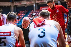 Basketball, Win2Day Superliga 2022/23, Grunddurchgang 14.Runde, BC GGMT Vienna, Unger Steel Gunners Oberwart, Aramis Naglic (Head Coach)