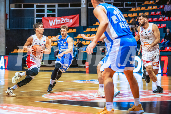 Basketball, Win2Day Superliga 2022/23, Grunddurchgang 14.Runde, BC GGMT Vienna, Unger Steel Gunners Oberwart, Bogic Vujosevic (5)