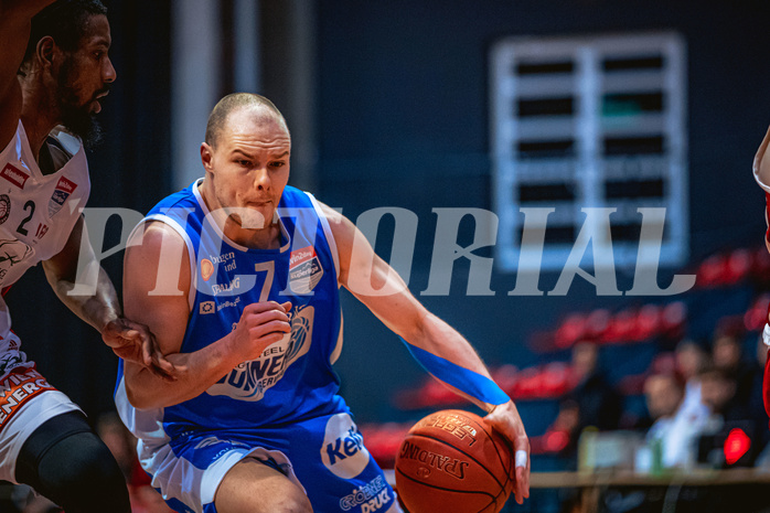 Basketball, Win2Day Superliga 2022/23, Grunddurchgang 14.Runde, BC GGMT Vienna, Unger Steel Gunners Oberwart, Sebastian Käferle (7)