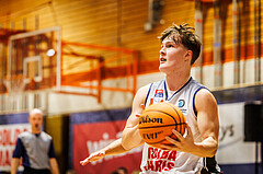 Basketball, win2day Basketball Superliga 2023/224, Grunddurchgang Runde 2, BBC Nord Dragonz, Flyers Wels, Valentin Pasterk (6)