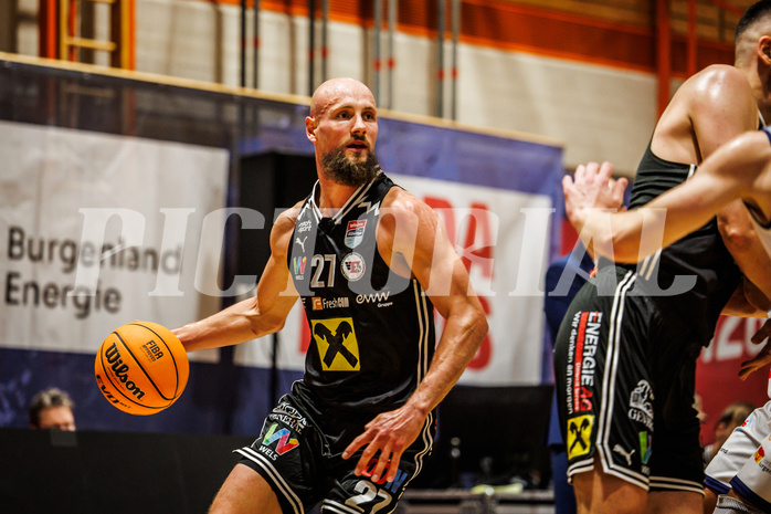 Basketball, win2day Basketball Superliga 2023/224, Grunddurchgang Runde 2, BBC Nord Dragonz, Flyers Wels, Christian Von Fintel (27)