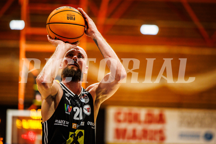 Basketball, win2day Basketball Superliga 2023/224, Grunddurchgang Runde 2, BBC Nord Dragonz, Flyers Wels, Christian Von Fintel (27)