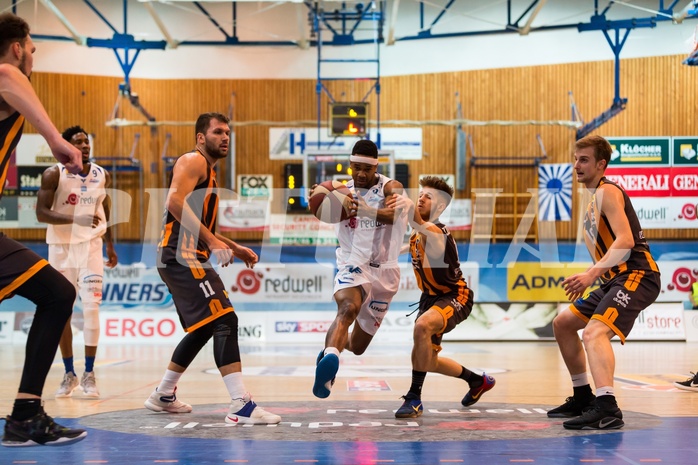 Basketball, ABL 2016/17, Grunddurchgang 22.Runde, Oberwart Gunners, Klosterneuburg Dukes, Derek Jackson Jr. (6), Nemanja Zdravkovic (15)