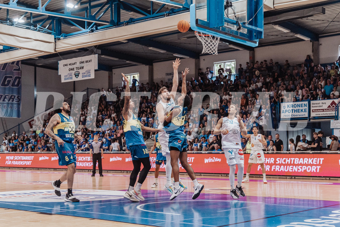 Basketball, Basketball Superliga 2023/24 , F 2, Oberwart Gunners, UBSC Graz, Avery Diggs (8), Christian Brandon (18), Daniel Koeppel (14), Fran Vidovic (17), Jonathan Knessl (12)