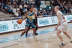Basketball, Basketball Superliga 2023/24 , F 2, Oberwart Gunners, UBSC Graz, Fran Vidovic (17), Sebastian Kaeferle (7)