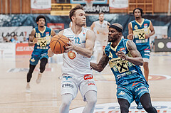 Basketball, Basketball Superliga 2023/24 , F 2, Oberwart Gunners, UBSC Graz, Jonathan Knessl (12), Jeremy Smith (4)