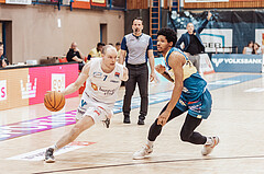 Basketball, Basketball Superliga 2023/24 , F 2, Oberwart Gunners, UBSC Graz, Sebastian Kaeferle (7), Christian Brandon (18)