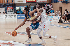 Basketball, Basketball Superliga 2023/24 , F 2, Oberwart Gunners, UBSC Graz, Jalen Shaw (6), Shaquille Rombley (5)
