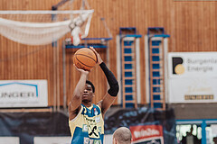 Basketball, Basketball Superliga 2023/24 , F 2, Oberwart Gunners, UBSC Graz, Fran Vidovic (17), Sebastian Kaeferle (7)