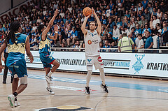 Basketball, Basketball Superliga 2023/24 , F 2, Oberwart Gunners, UBSC Graz, Zachery Cooks (3), Jonathan Knessl (12)