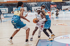 Basketball, Basketball Superliga 2023/24 , F 2, Oberwart Gunners, UBSC Graz, Jalen Shaw (6), Munis Tutu (10), Jeremy Smith (4)