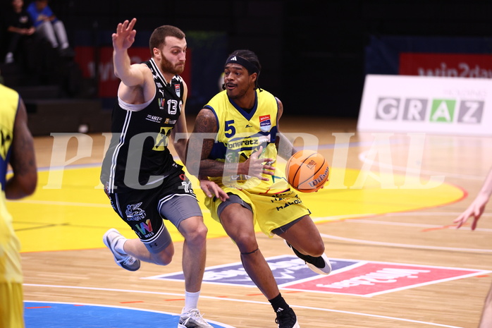 09.03.2025, Graz, Raiffeisen Sportpark Graz, Basketball Superliga 2024/25, 3. Platzierungsrunde, UBSC Graz - Flyers Wels