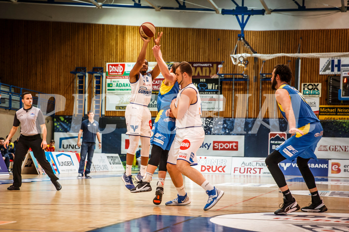 Basketball, bet-at-home Basketball Superliga 2020/21, Grunddurchgang, 6. Runde, Oberwart Gunners, SKN St. Pölten Basketball, Lawrence Alexander (4)