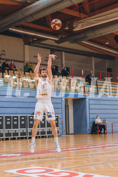 Basketball Basketball Superliga 2020/21, Grunddurchgang 17.Runde Traiskirchen Lions vs. D.C. Timberwolves 
