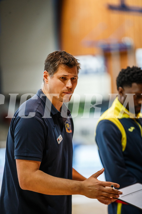 Basketball, bet-at-home Basketball Superliga 2020/21, Grunddurchgang 6. Runde, Oberwart Gunners, St. Pölten, Andreas Worenz (Head Coach)