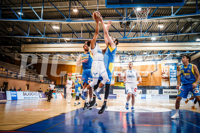 Basketball, bet-at-home Basketball Superliga 2020/21, Grunddurchgang, 6. Runde, Oberwart Gunners, SKN St. Pölten Basketball, Lawrence Alexander (4)
