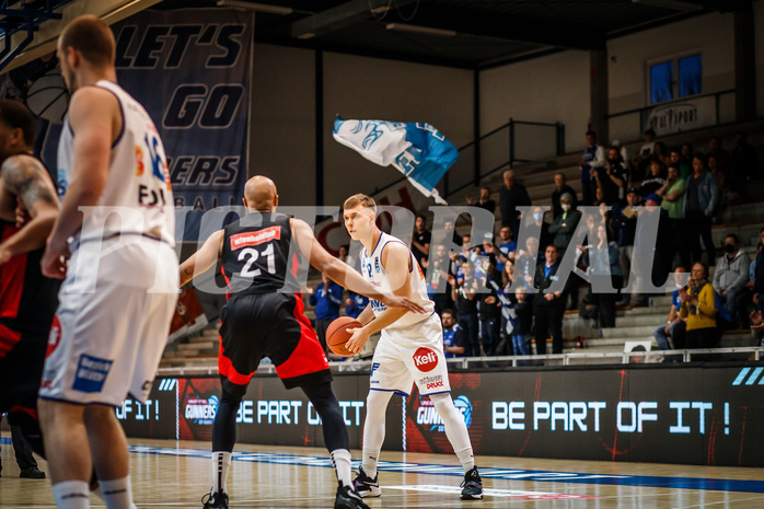 Basketball, bet-at-home Basketball Superliga 2021/22, Platzierungsrunde Spiel 10, Oberwart Gunners, BC GGMT Vienna, Jonathan Knessl (12)
