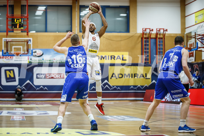 Basketball, Admiral Basketball Superliga 2019/20, Grunddurchgang 17.Runde, Traiskirchen Lions, Oberwart Gunners, Shawn L. Ray (6)