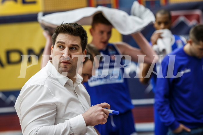 Basketball, Admiral Basketball Superliga 2019/20, Grunddurchgang 17.Runde, Traiskirchen Lions, Oberwart Gunners, Horst Leitner (Coach)