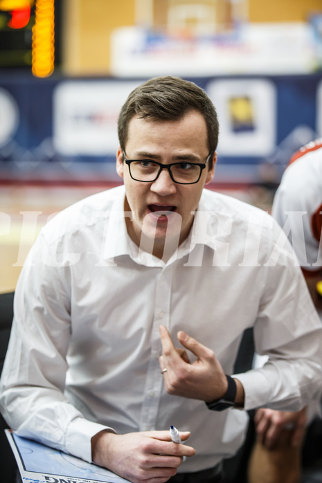 Basketball, Admiral Basketball Superliga 2019/20, Grunddurchgang 17.Runde, Traiskirchen Lions, Oberwart Gunners, Markus Pinezich (Head Coach)