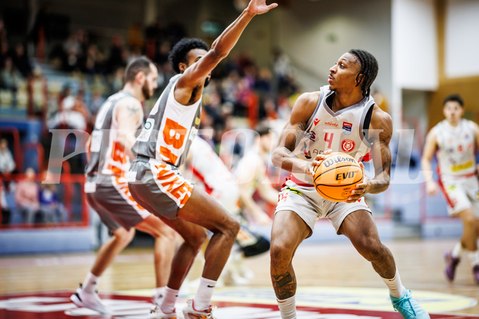 Basketball, Win2Day Superliga 2023/24, Grunddurchgang 10.Runde, Traiskirchen Lions, Klosterneuburg Dukes, Demarcus Demonia (4)