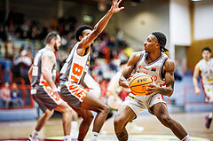 Basketball, Win2Day Superliga 2023/24, Grunddurchgang 10.Runde, Traiskirchen Lions, Klosterneuburg Dukes, Demarcus Demonia (4)