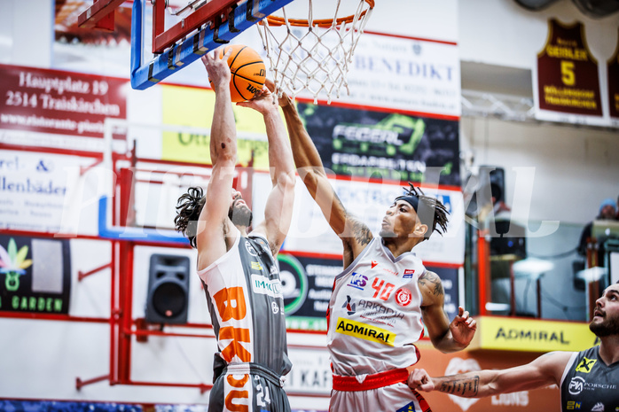Basketball, Win2Day Superliga 2023/24, Grunddurchgang 10.Runde, Traiskirchen Lions, Klosterneuburg Dukes, Will Carius (24), Jaquan Lawrence (40)