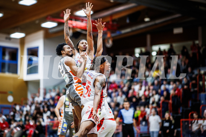 Basketball, Win2Day Superliga 2023/24, Grunddurchgang 10.Runde, Traiskirchen Lions, Klosterneuburg Dukes, Michael Weathers (20)