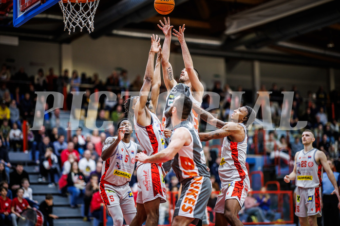 Basketball, Win2Day Superliga 2023/24, Grunddurchgang 10.Runde, Traiskirchen Lions, Klosterneuburg Dukes, Benjamin Blazevic (11)