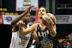 Basketball ABL 2016/17 Grunddurchgang 3. Runde  BC Vienna vs Traiskirchen Lions
Im Bild: Fabricio Vay (11), Seni N´Diaye (19)

