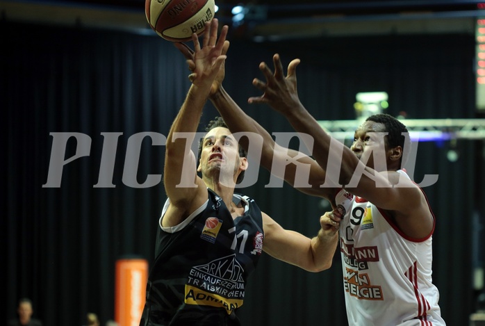 Basketball ABL 2016/17 Grunddurchgang 3. Runde  BC Vienna vs Traiskirchen Lions
Im Bild: Fabricio Vay (11), Seni N´Diaye (19)

