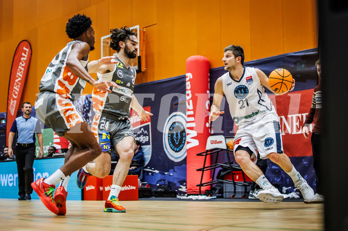 Basketball, Win2Day Superliga 2023/24, Grunddurchgang 14.Runde, Vienna Timberwolves, Klosterneuburg Dukes, Moritz Lanegger (21)