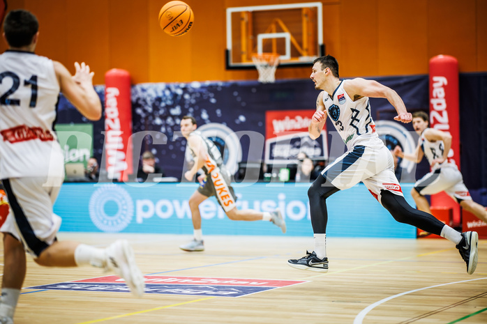 Basketball, Win2Day Superliga 2023/24, Grunddurchgang 14.Runde, Vienna Timberwolves, Klosterneuburg Dukes, Ziga Fifolt (13)